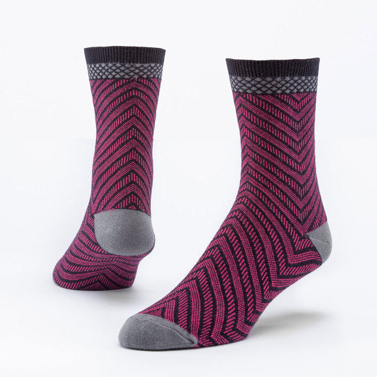 maggie's organics organic cotton trouser socks - arrow, black/pink